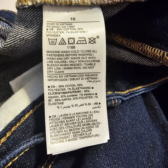 Old Navy Women's Dark Blue Boot Cut Jeans - Picture 5 of 5